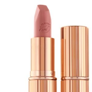 Charlotte Tilbury Matte Revolution Lipstick - Super Cindy shade